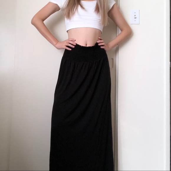 H&M Dresses & Skirts - ❤️Black Maxi skirt